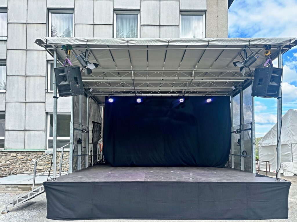 Podium-6x4m