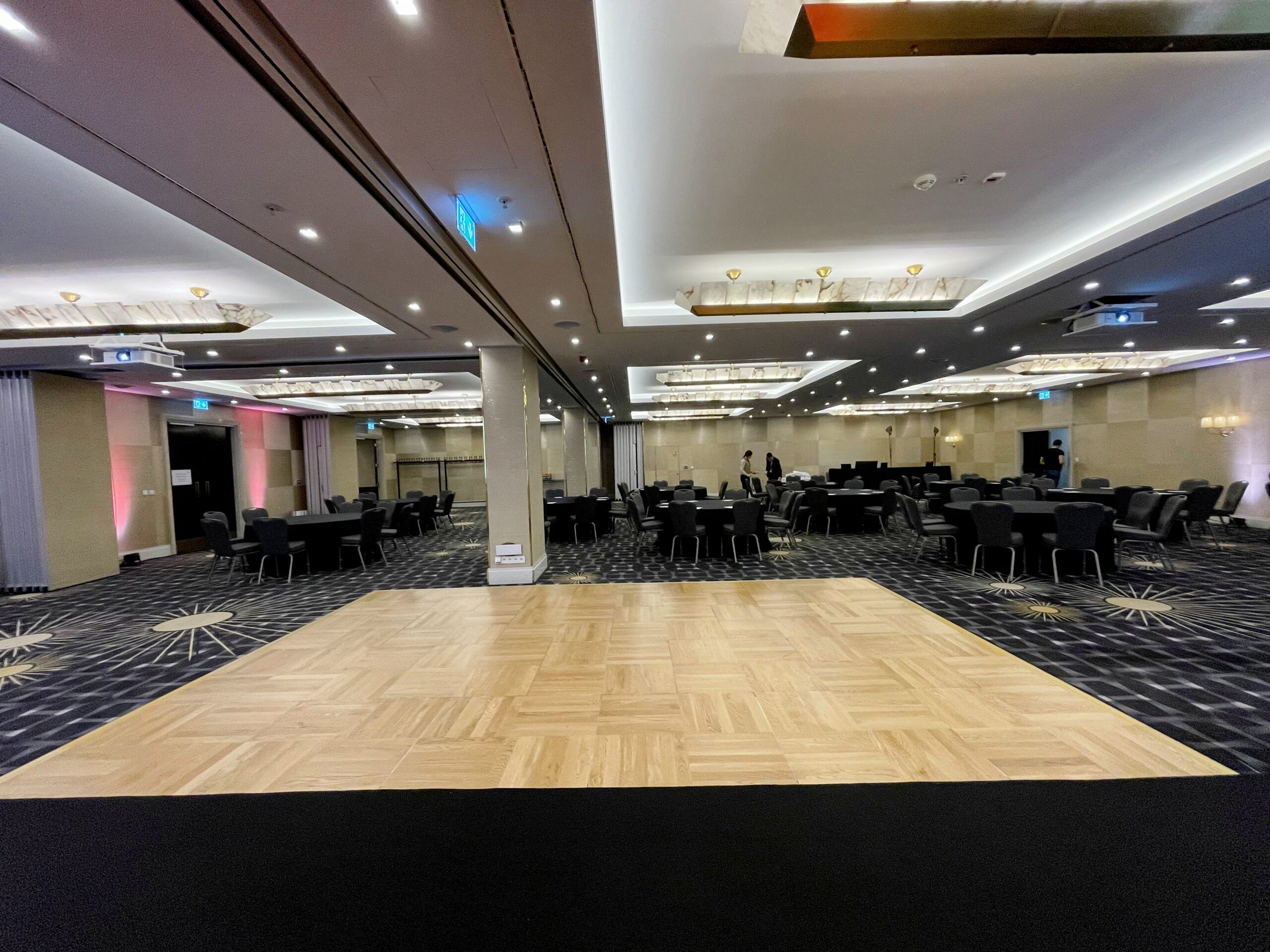 malý taneční parket