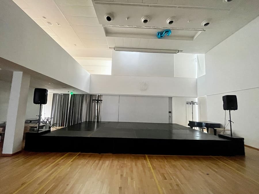 Pódium 8x5m, pronájem, prodej