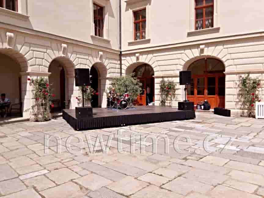 mobil ní pódium, pódium bazar