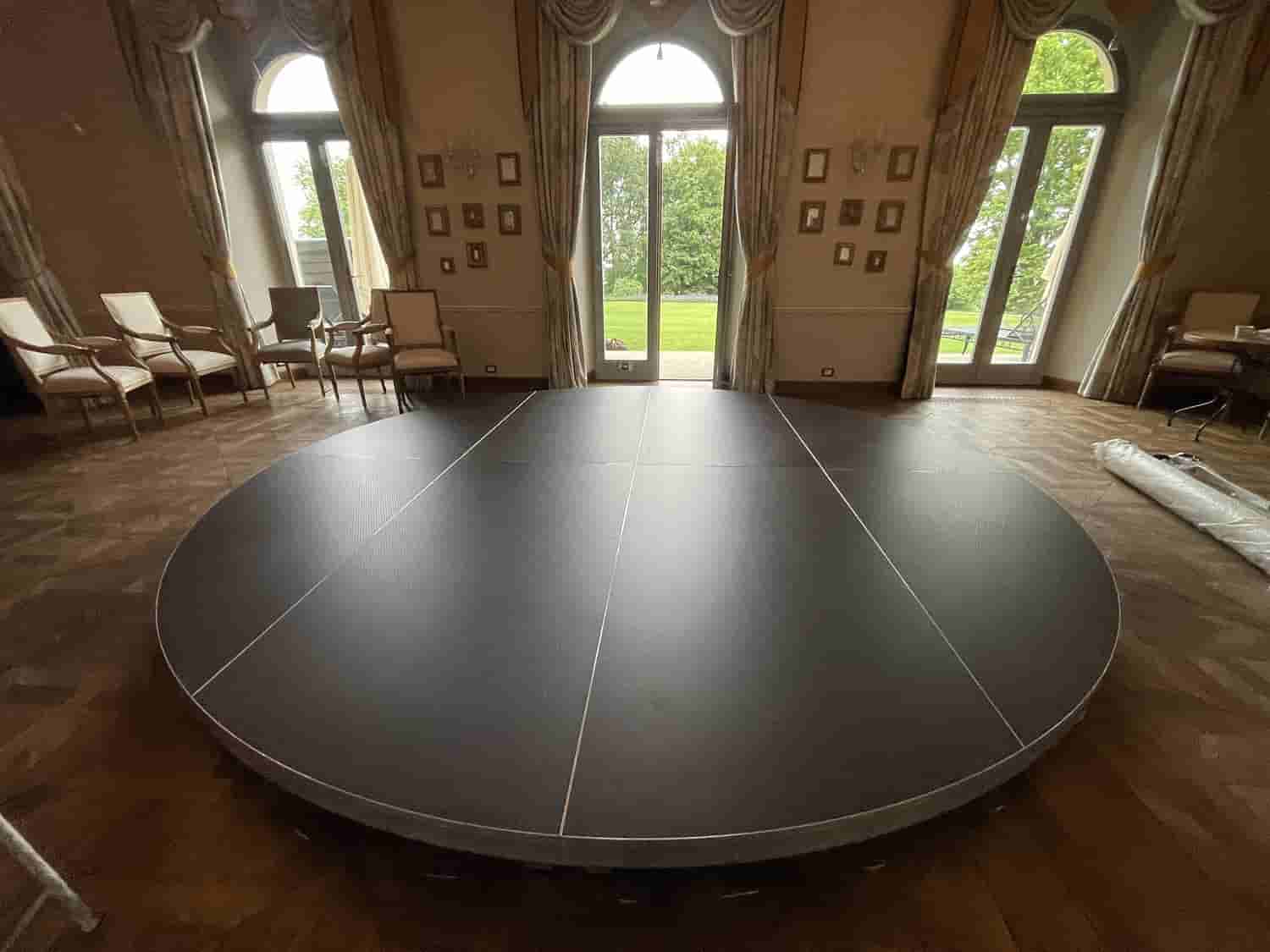 Pronájem pódia, atypické tvary, kruh